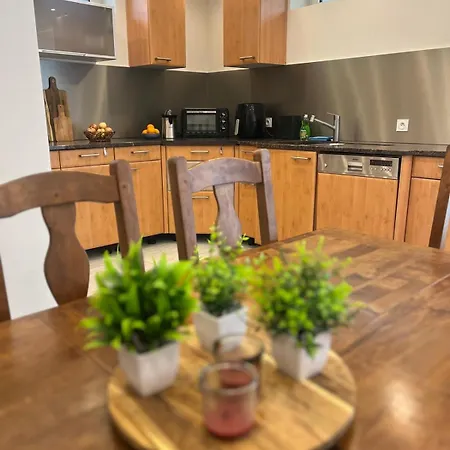 Terrasse Et Parking, Tram Direct Geneve Ambilly