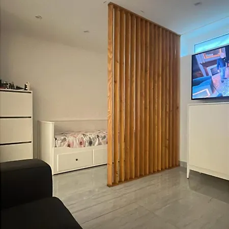 Terrasse Et Parking, Tram Direct Geneve * Ambilly